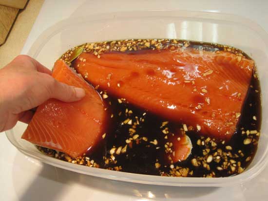 Как вкусно посолить красную рыбу
