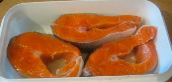 Как вкусно посолить красную рыбу