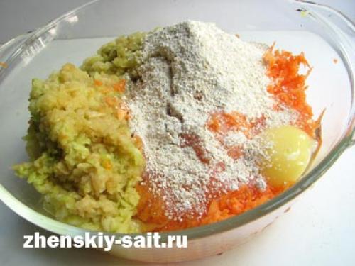 Диетический морковный торт.