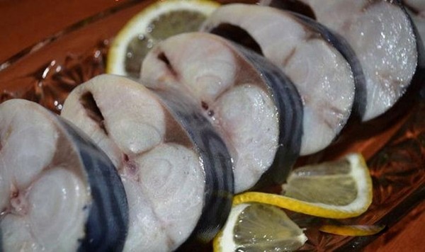 Как солить скумбрию в домашних условиях