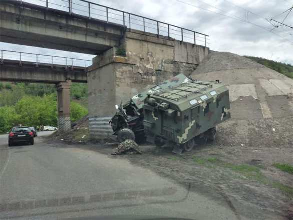 Грузовики ВСУ попали в масштабное ДТП в Харьковской области