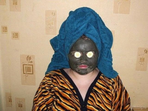 Девушки в масках (40 фото)