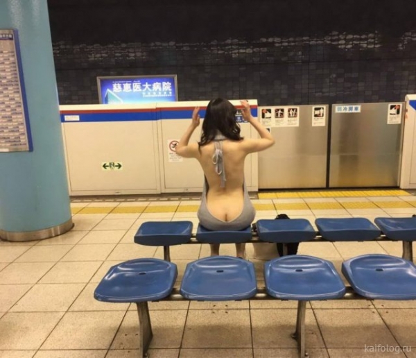 Красивые и весёлые девушки (40 фото)