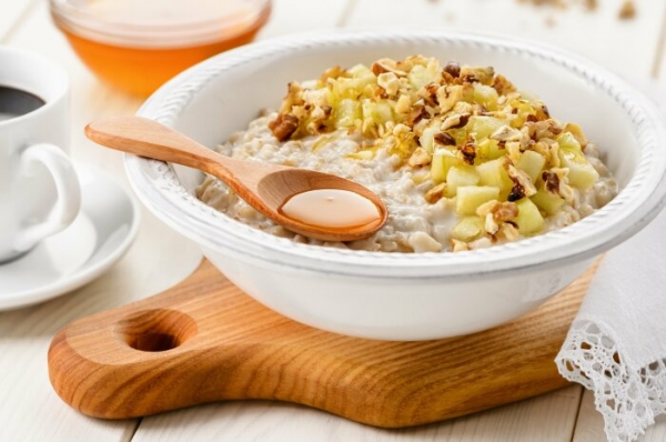 7 простых правил, почему нужно есть овсянку и как вкусно её приготовить