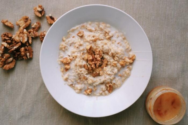 7 простых правил, почему нужно есть овсянку и как вкусно её приготовить