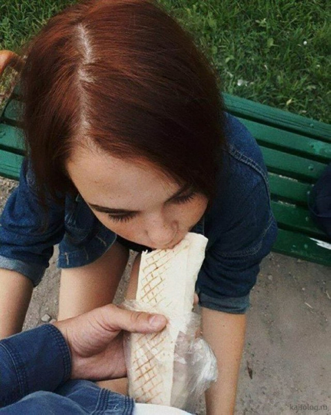 Девушки или еда? А что выберешь ты? (40 приколов)