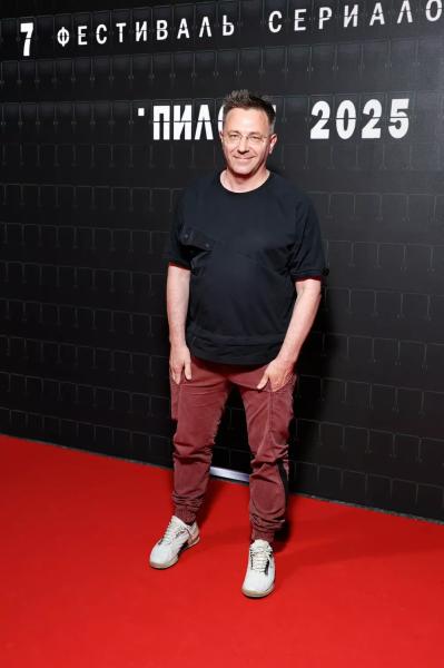 
                Нино Нинидзе, Ирина Пегова, Анна Банщикова и другие на фестивале сериалов в Иваново            