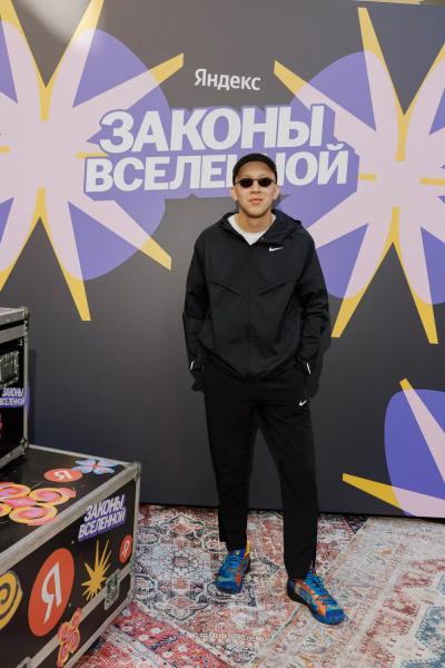 
                Евгений Стычкин. Софья Шидловская, Лев Зулькарнаев и другие на спектакле Алексея Аграновича            