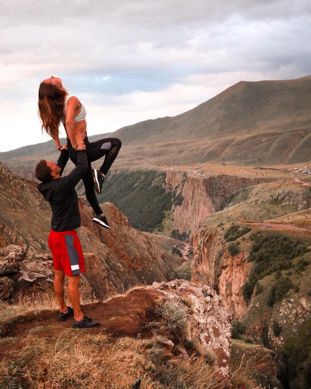 Анна Сидорова - девушка Дмитрия Соловьева, на глазах которой избили ее любимого (15 фото + 2 видео)